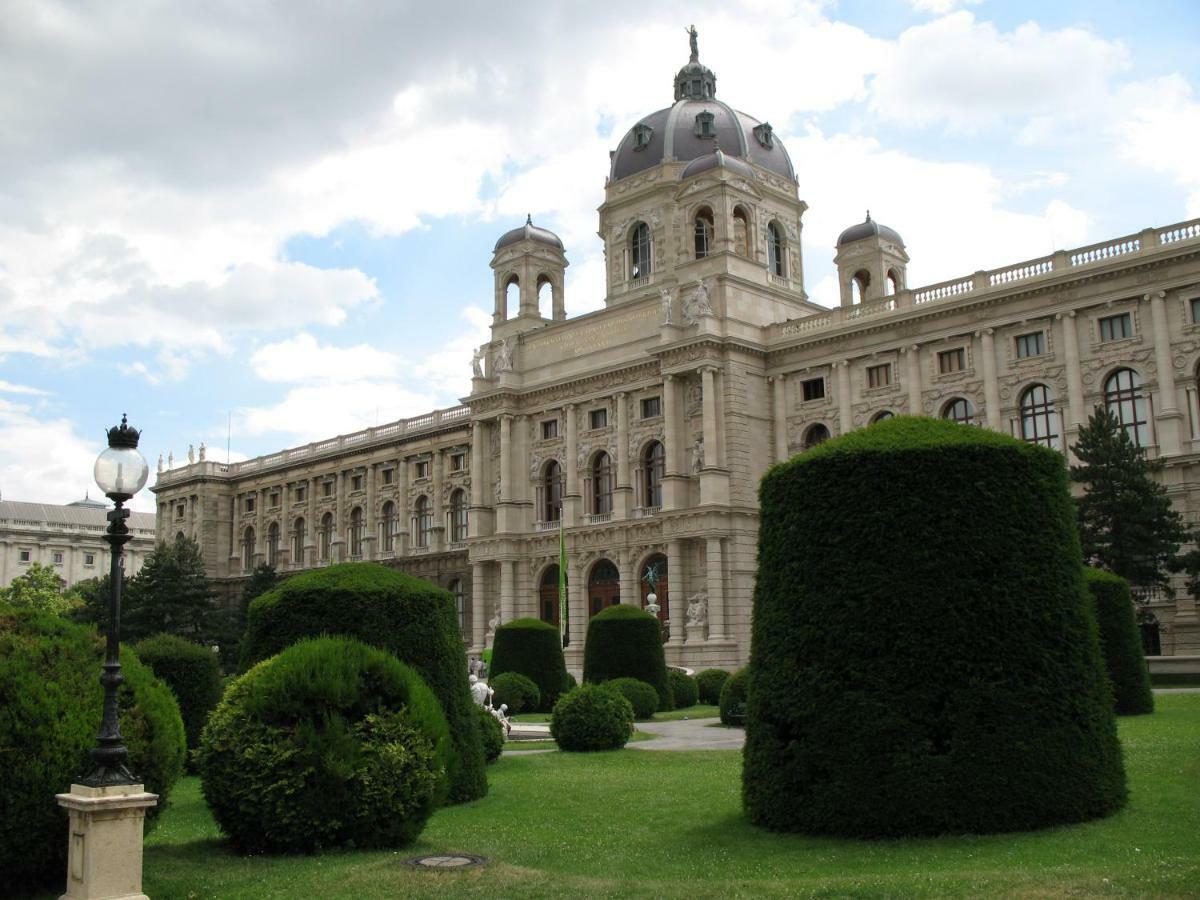 Luxury Apartments "Garden Of Eden" Vienna Exterior photo